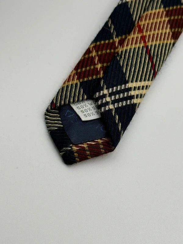 Tie Byblos
