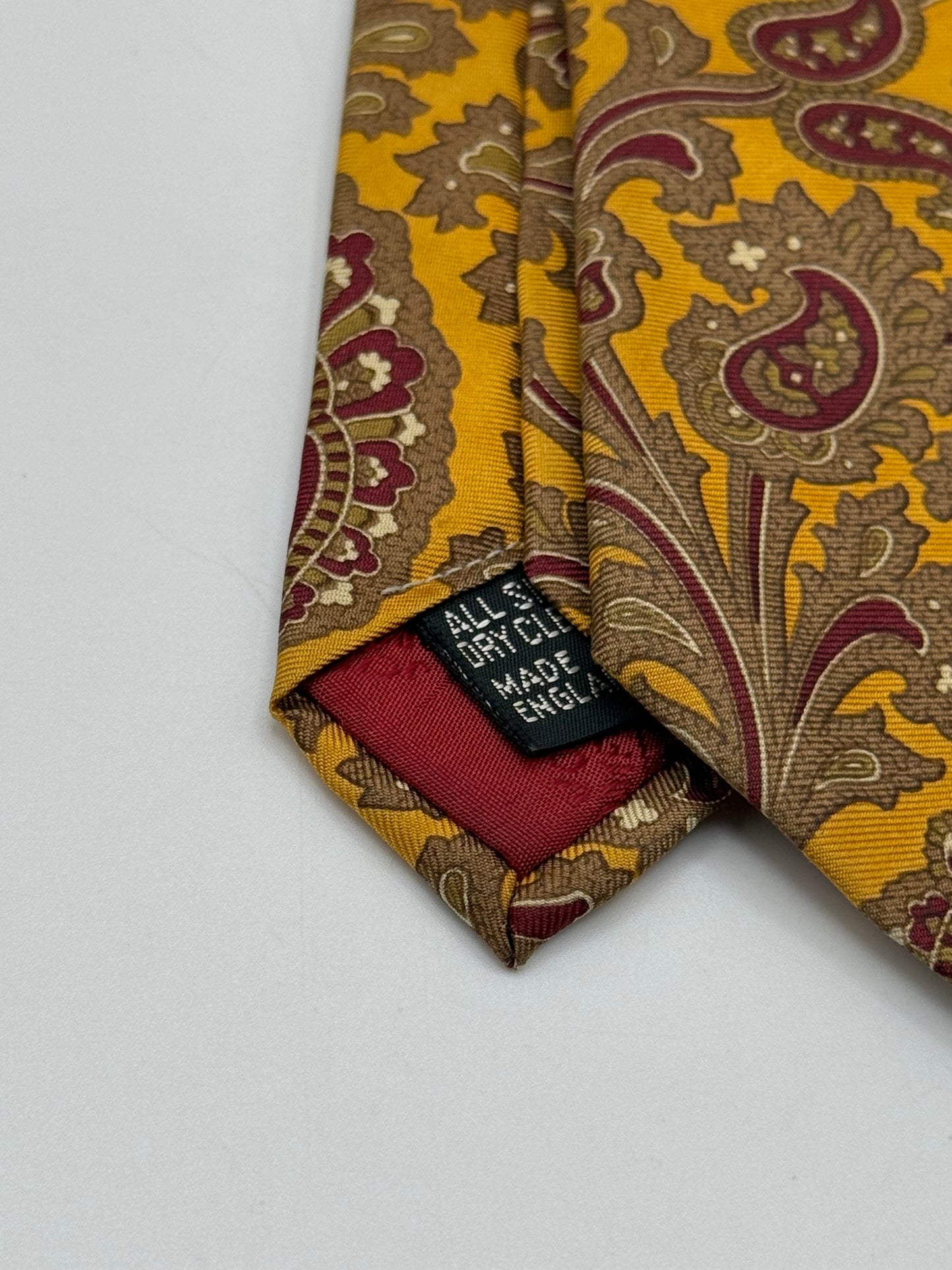 Cashmere pattern England silk tie