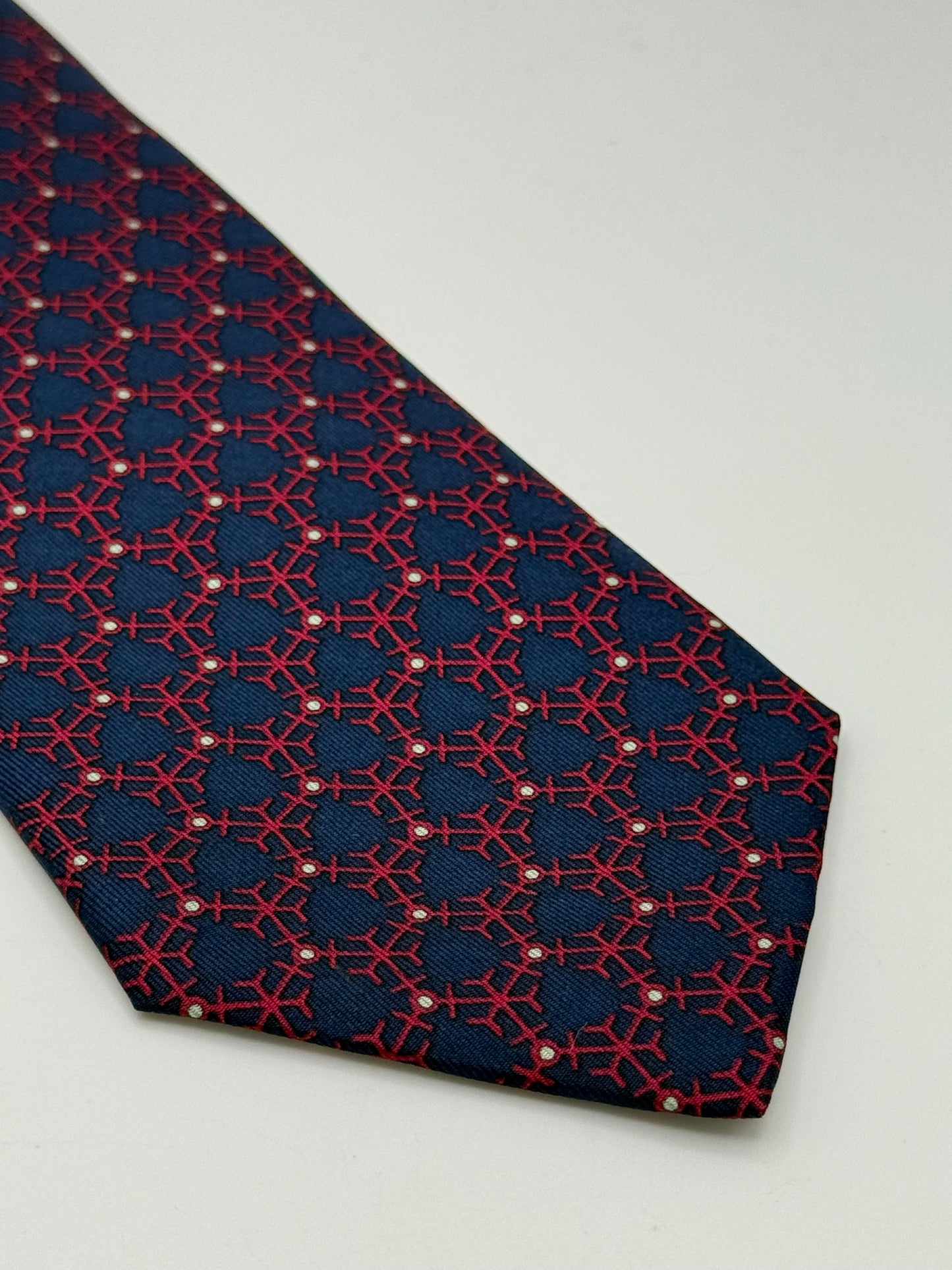 Dark blue twill silk tie