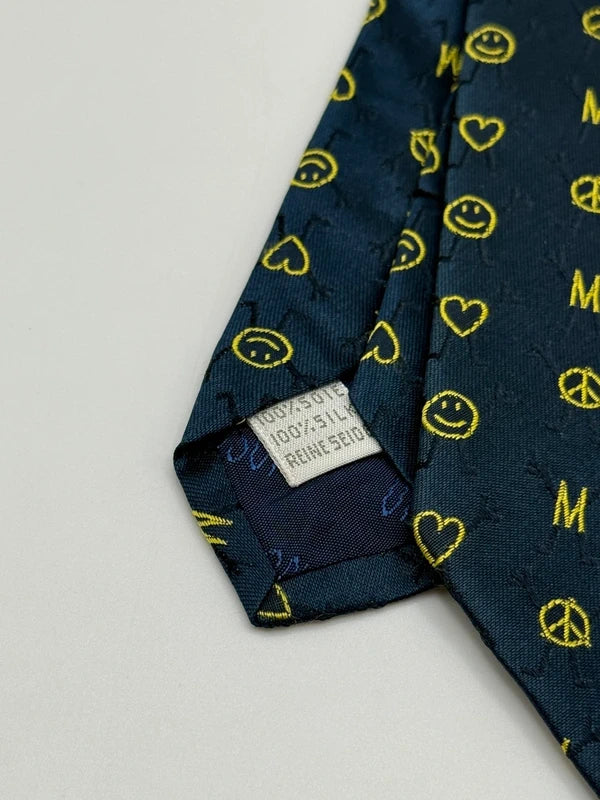 Tie Moschino
