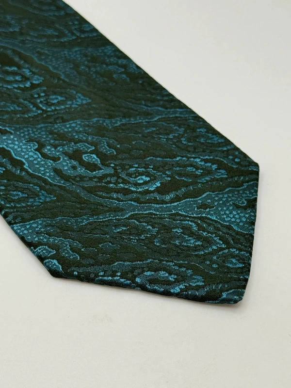 Tie Ungaro