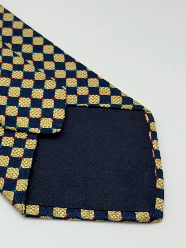 Tie Valentino
