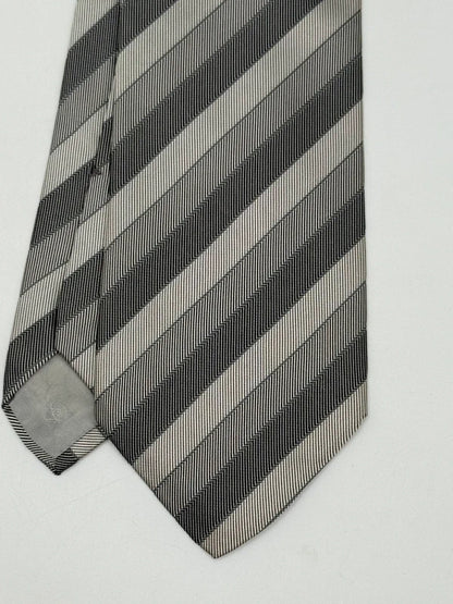 Tie Valentino