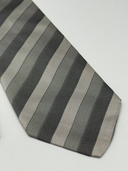 Tie Valentino