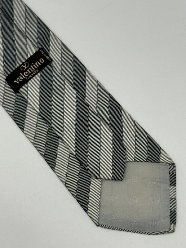 Tie Valentino
