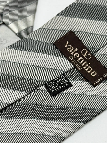 Tie Valentino