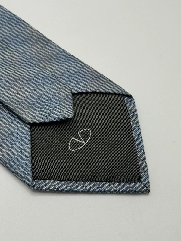 Tie Valentino
