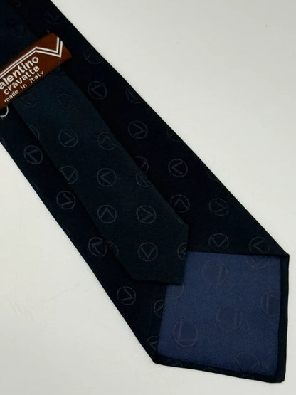 Tie Valentino