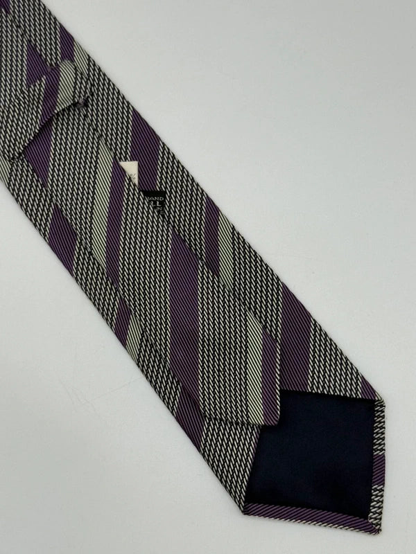 Tie Holliday & Brown