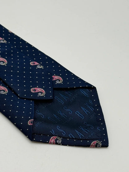 Tie Daks