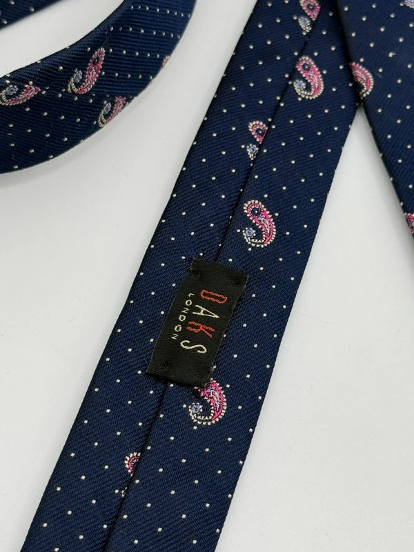 Tie Daks