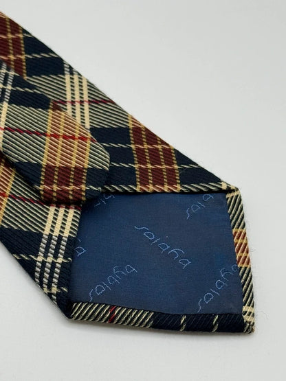Tie Byblos