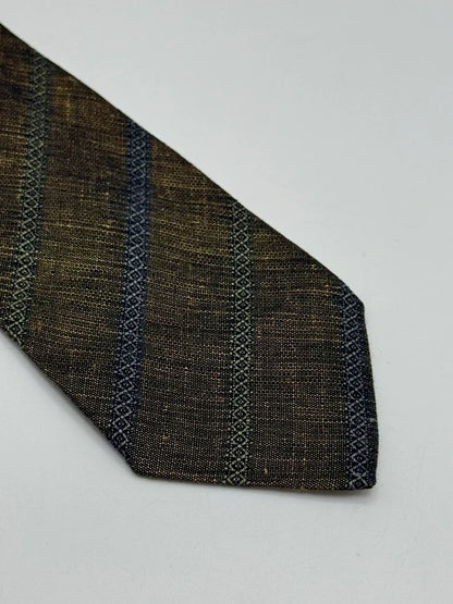 Tie Guy Laroche