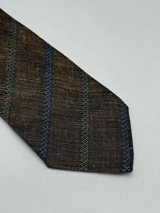 Tie Guy Laroche