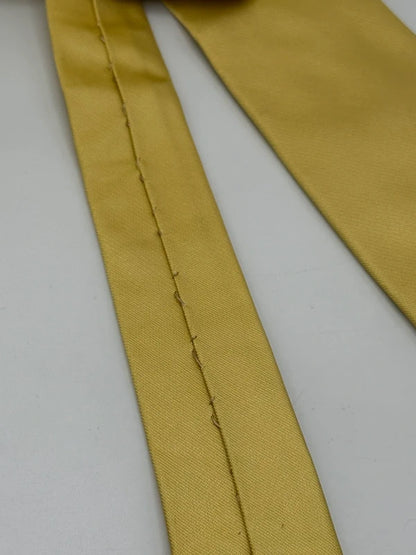 Tie Kiton