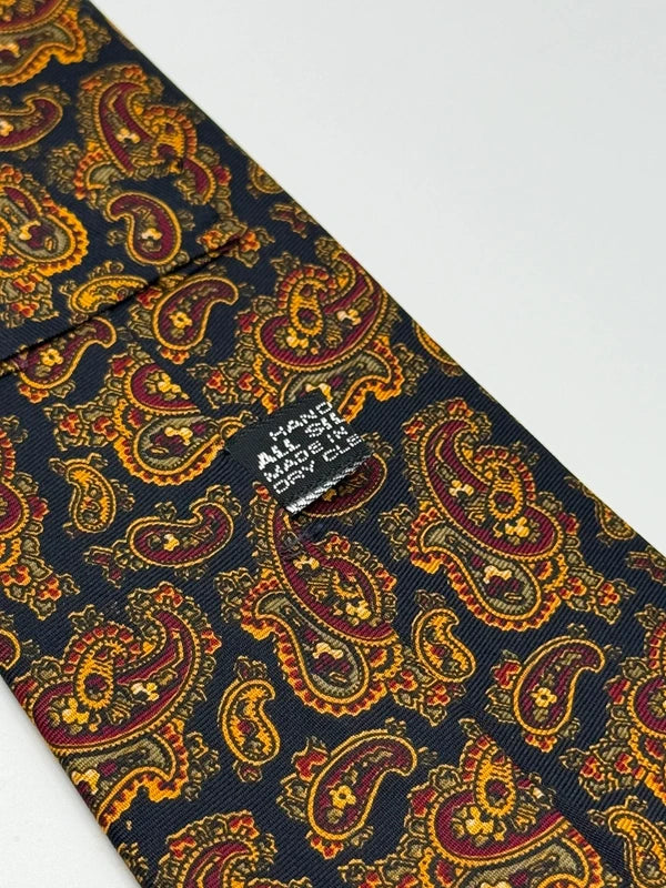 Tie Holliday & Brown