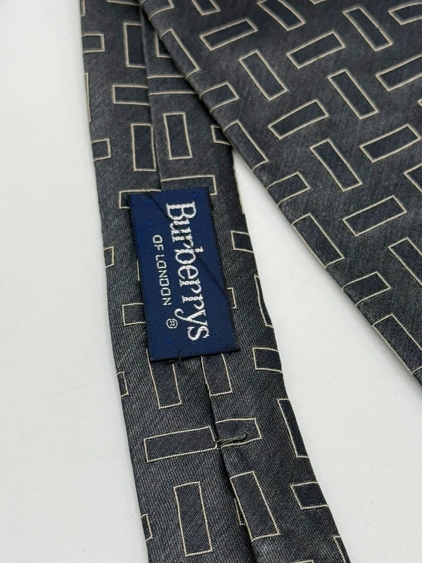 Tie Burberrys’