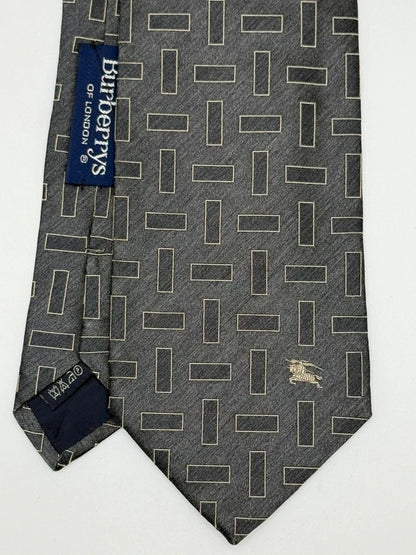 Tie Burberrys’