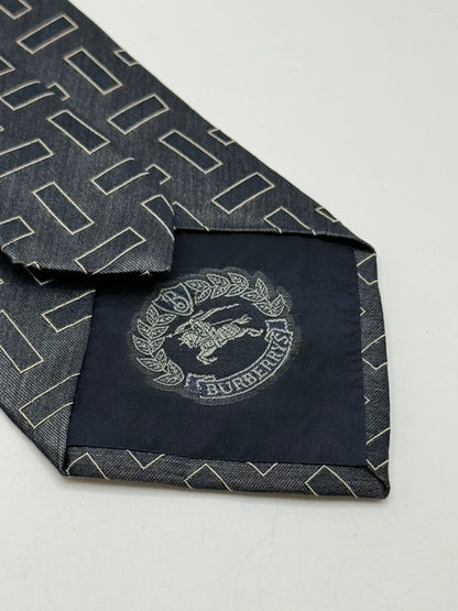 Tie Burberrys’