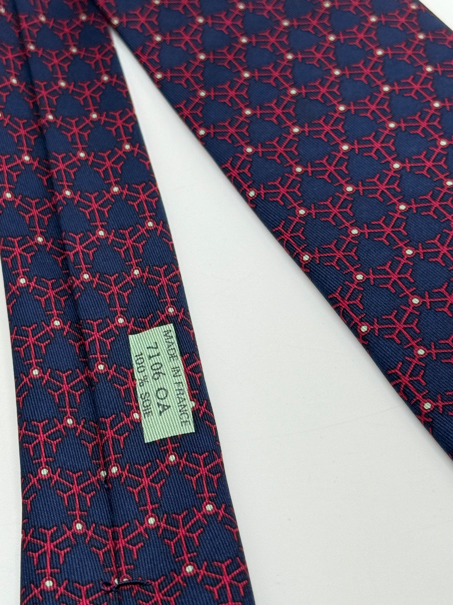 Dark blue twill silk tie