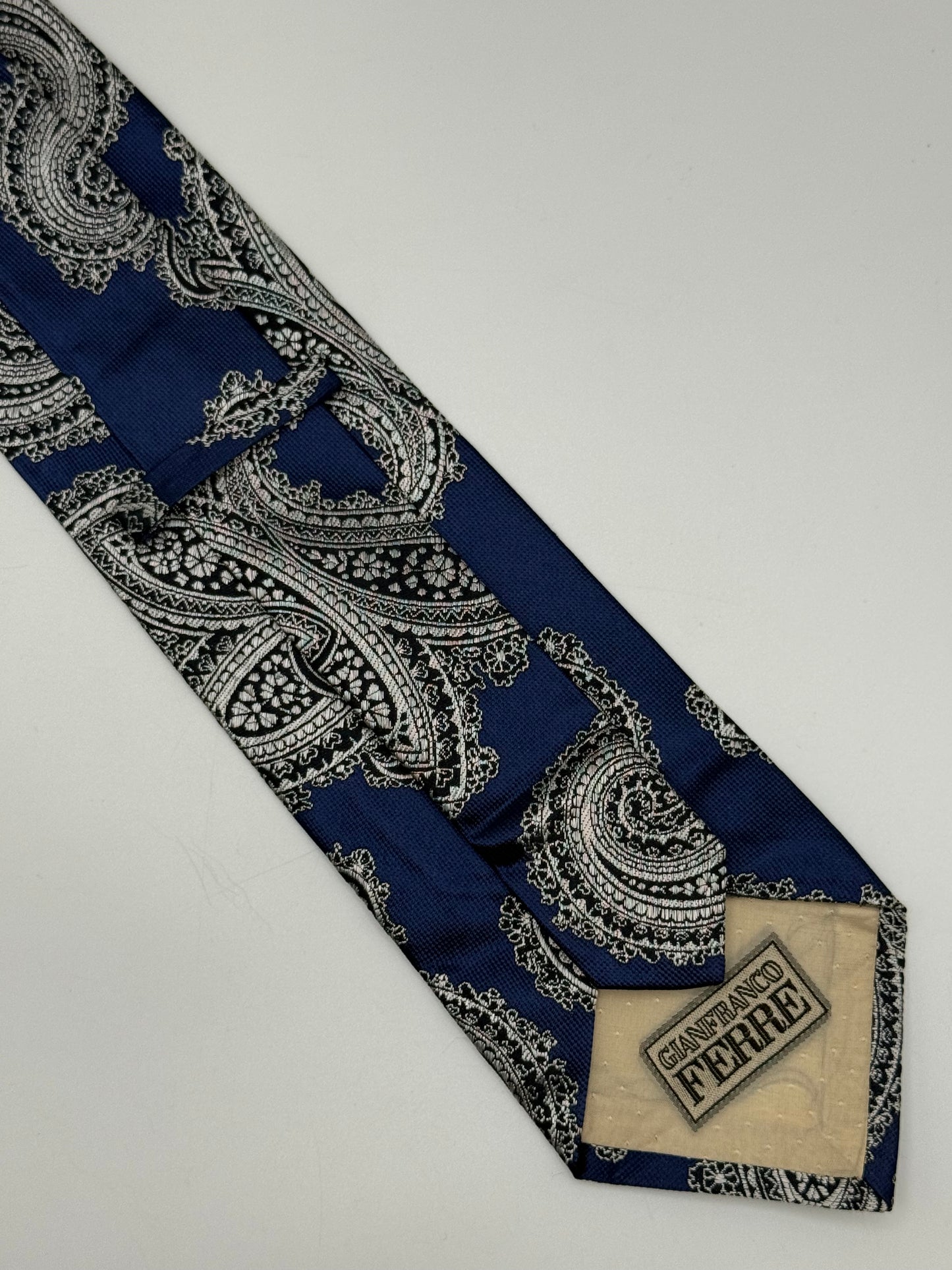 Blue paisley silk tie