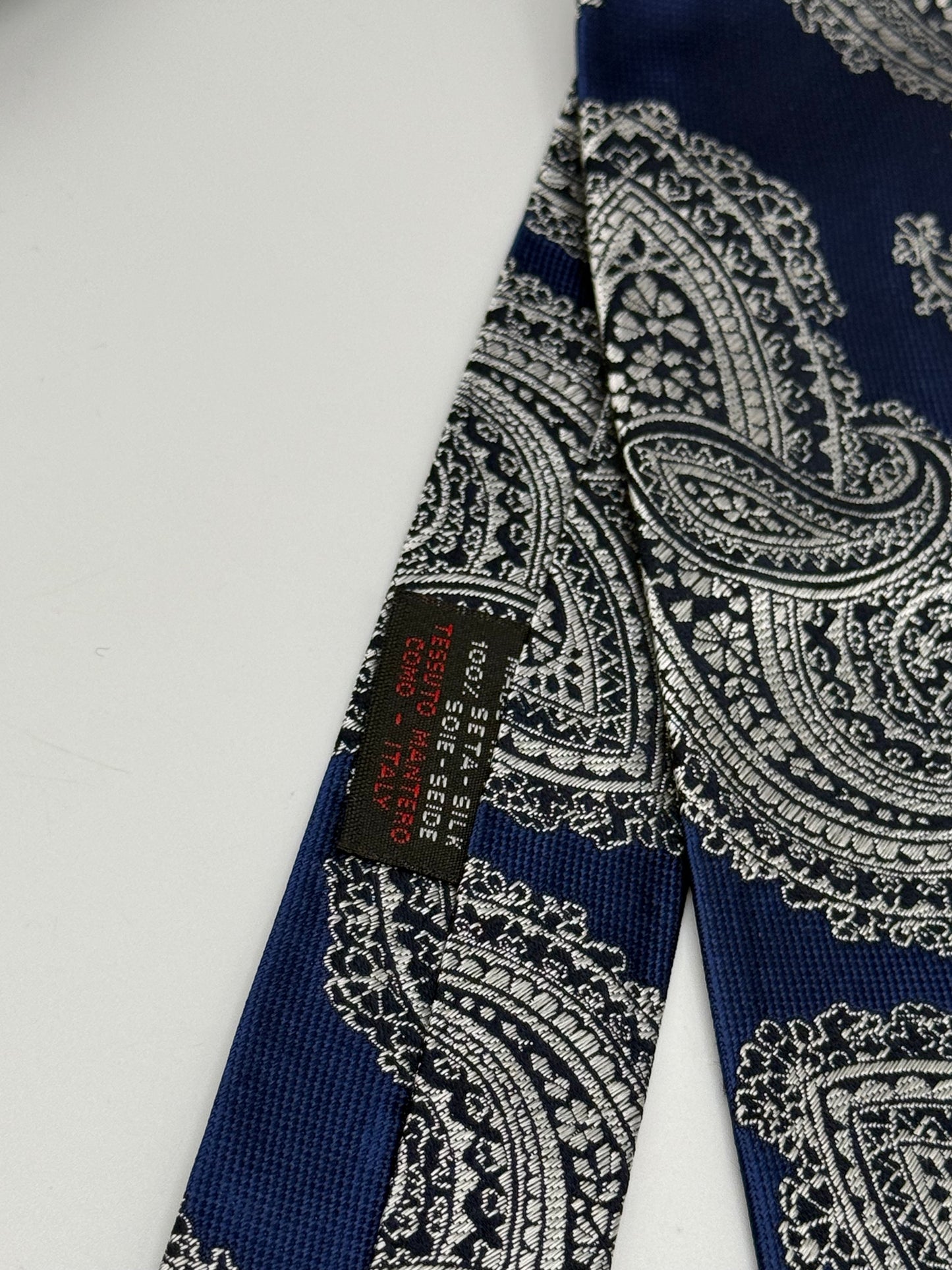 Blue paisley silk tie