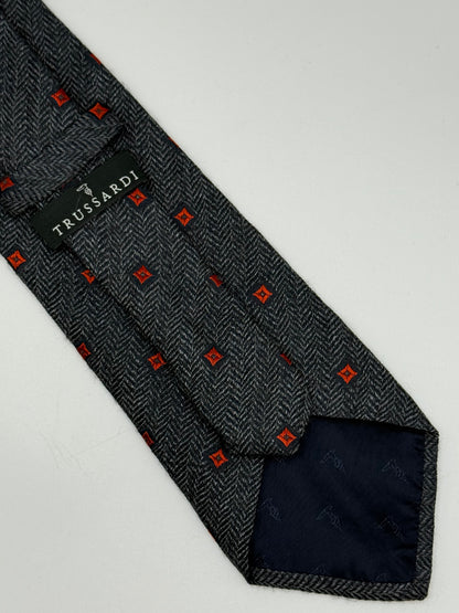Grey silk and wool tie
