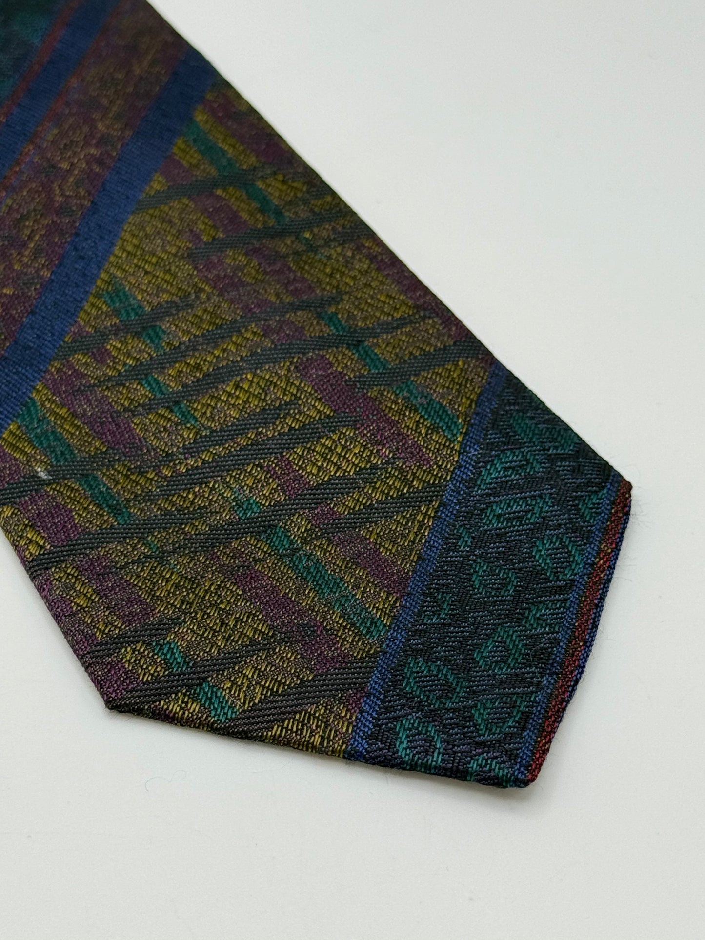 Multicolor silk tie