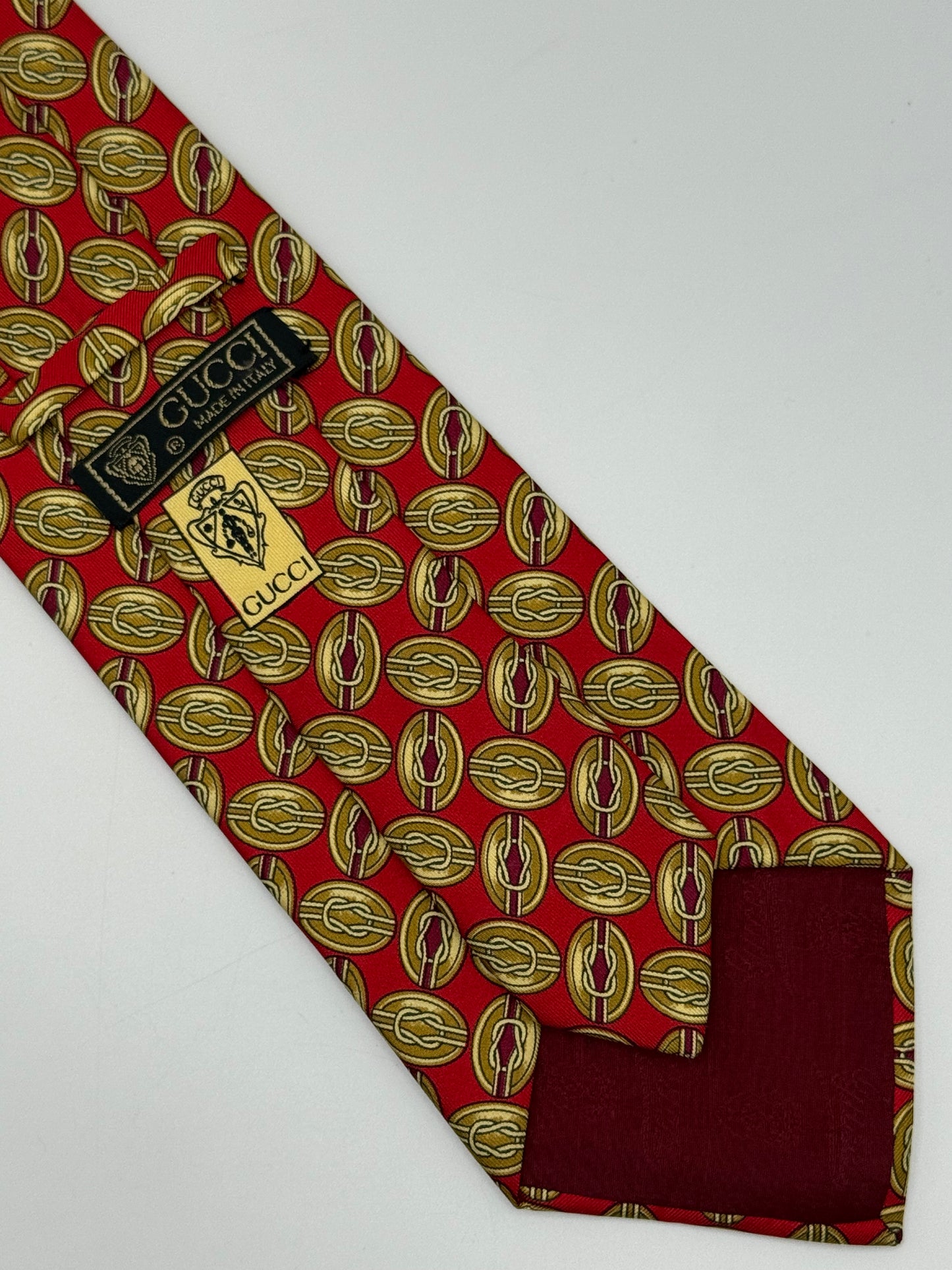 Red twill silk tie gold pattern