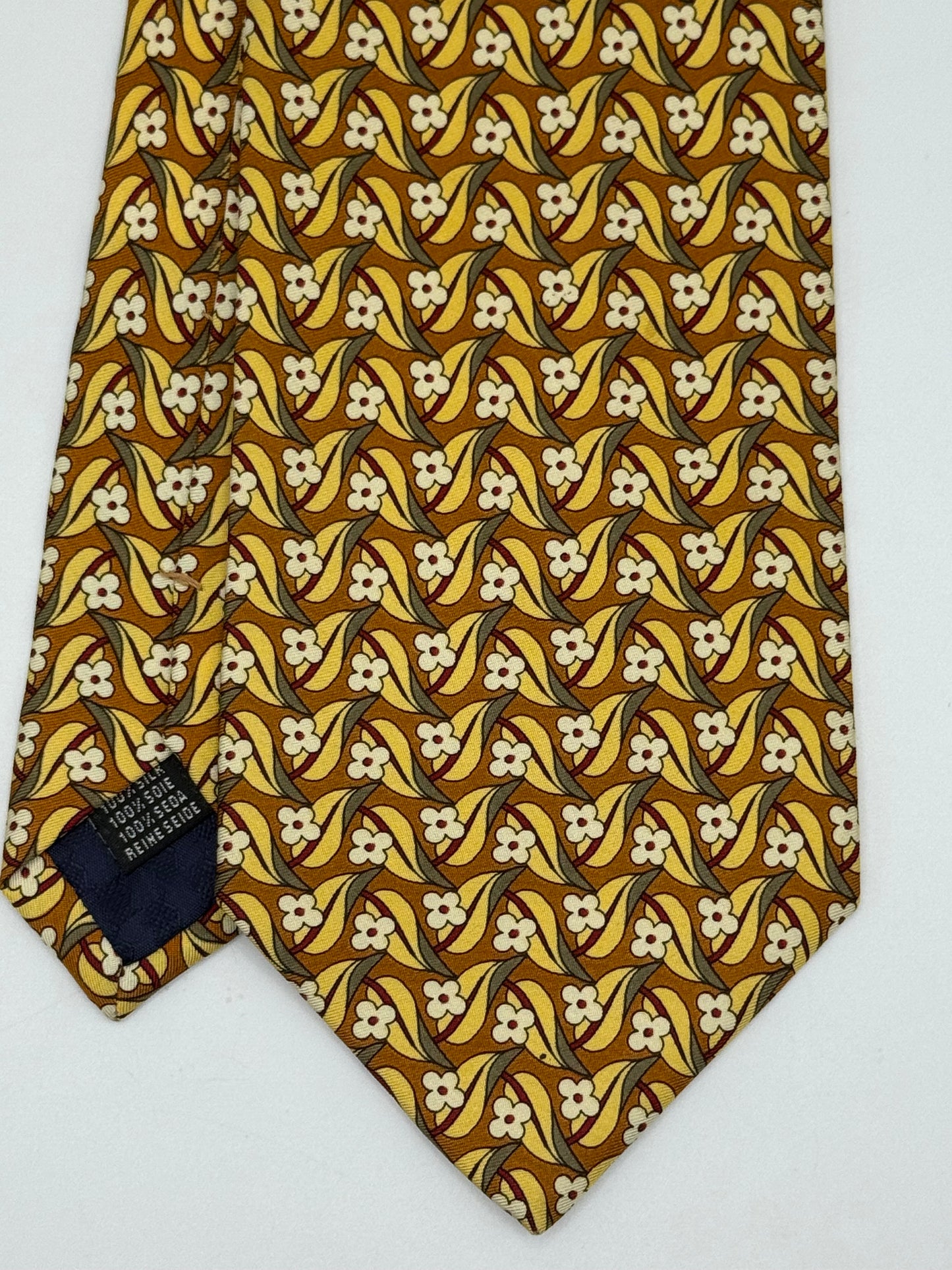 Twill silk tie whit small flower pattern