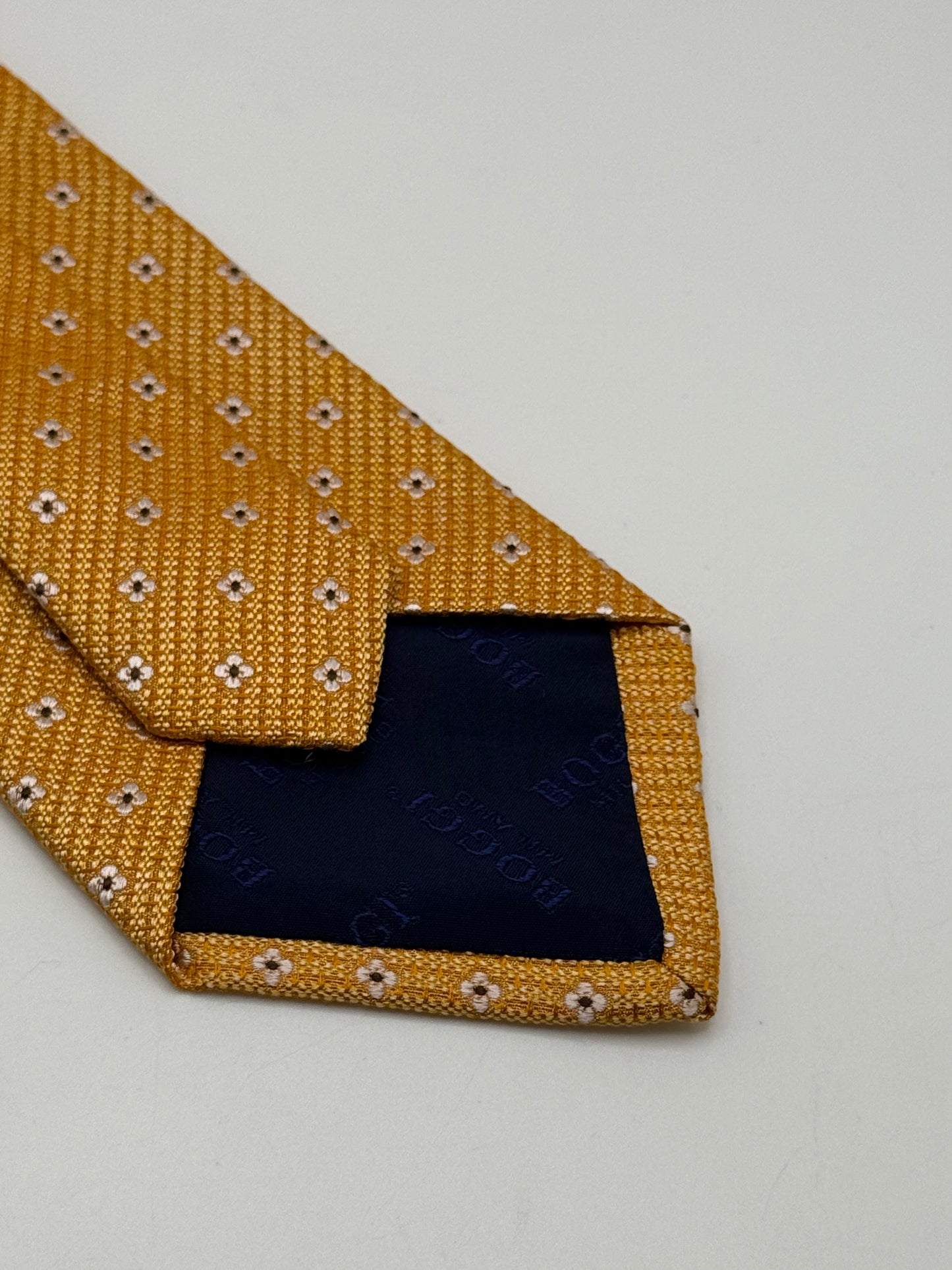 Light orange jacquard silk tie