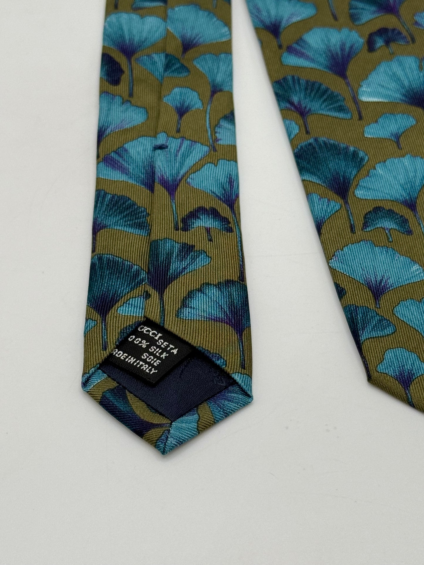 Cachi twill silk tie whit flowers pattern
