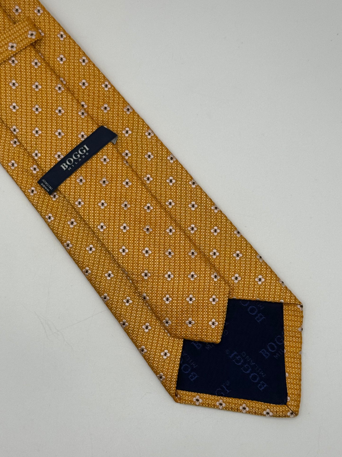Light orange jacquard silk tie