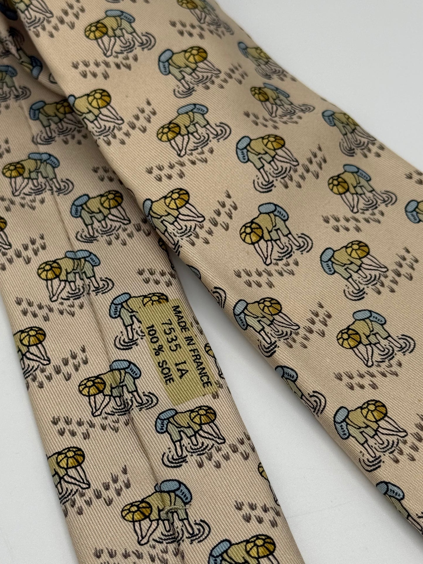 Beige Hermes silk tie